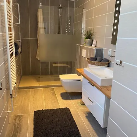 Laura 아파트 브렘